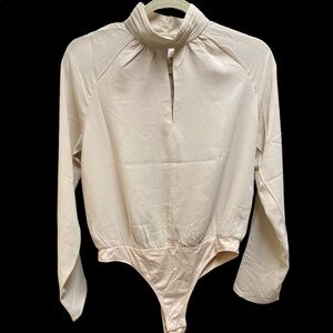 Fore blouse bodysuit keyhole opening front/back long sleeves Size small NWOT